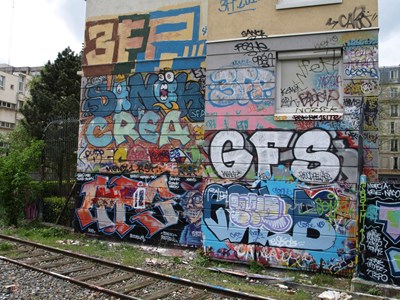 photo graffiti Paris 20eme arrondissement